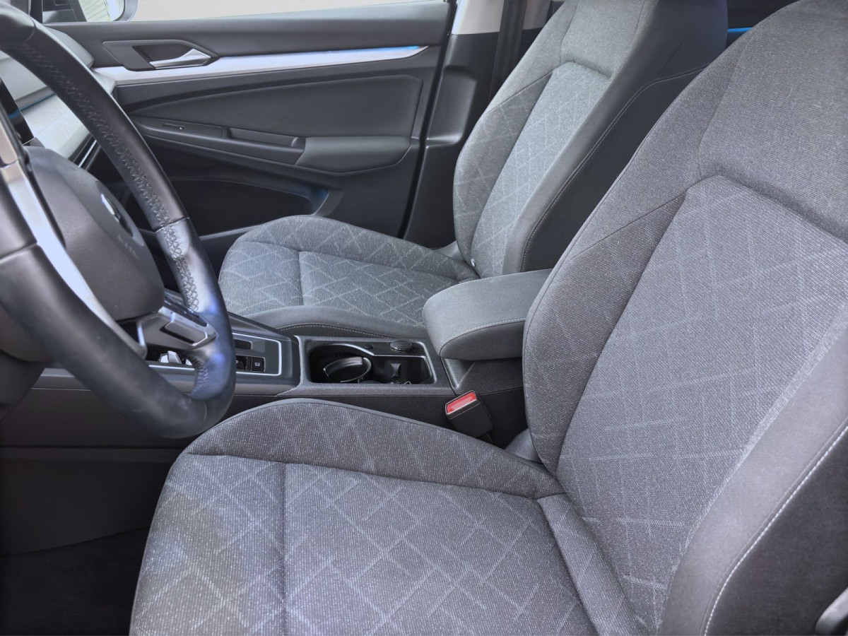 Thumb 8: Volkswagen Golf Variant 1.5 eTSI DSG LIFE NAVI SITZHZG KAMERA PDC