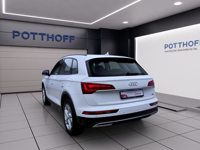 Bild 2: Audi Q5 50 TFSIe Q NAVI LED SITZHZG VIRTUAL PDC