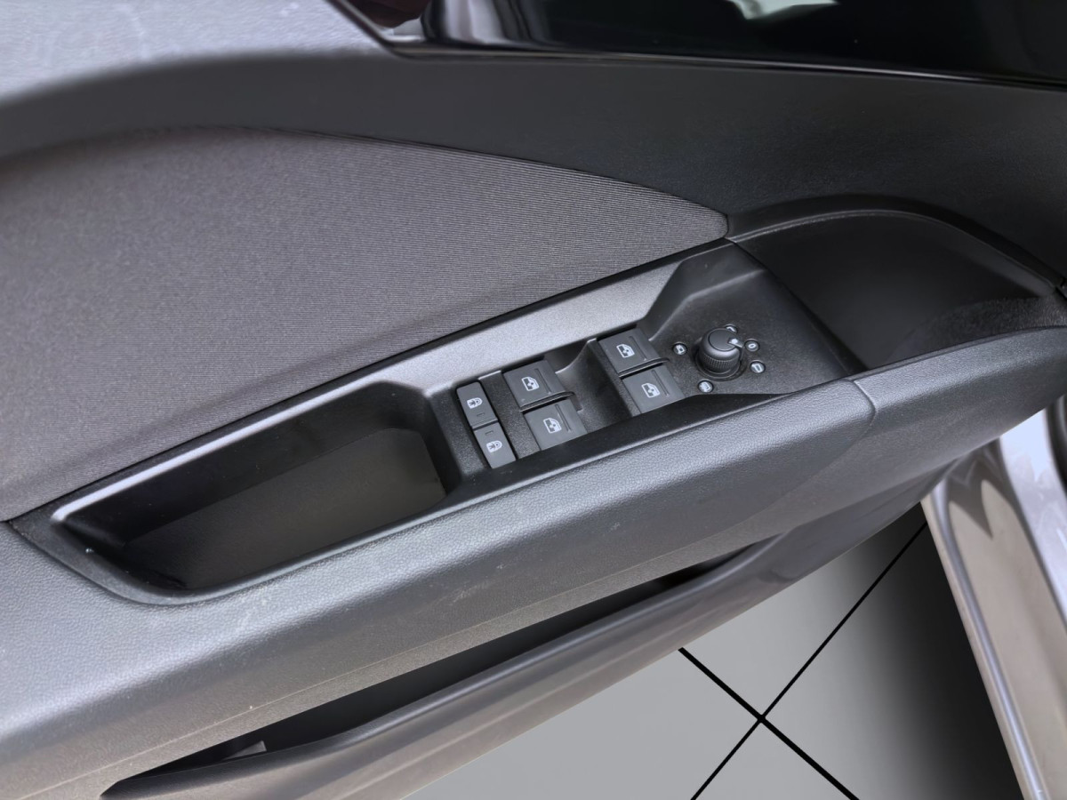 Thumb 10: Audi Q4 e-tron 35 NAVI KAMERA LED SITZHZG VIRTUAL
