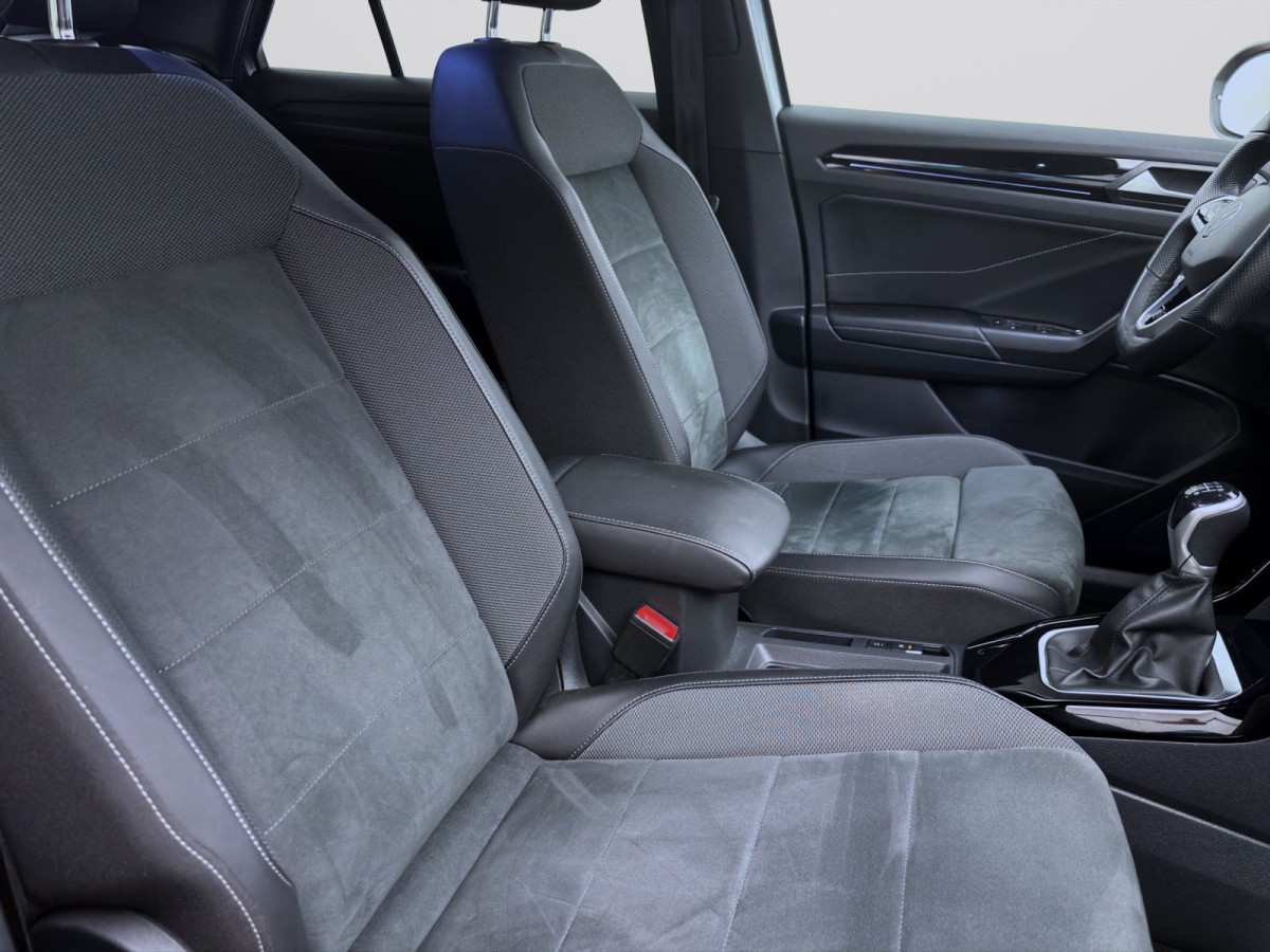 Thumb 16: Volkswagen T-Roc 1.5 TSI R-LINE AHK NAVI KAMERA LED+