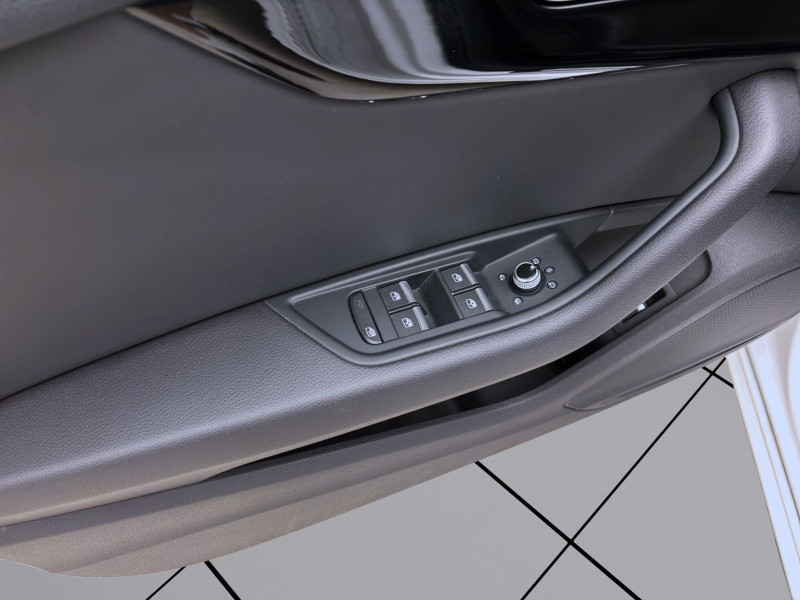 Bild 10: Audi A4 Avant 40 TDI S LINE PANO NAVI KAMERA SITZHZG