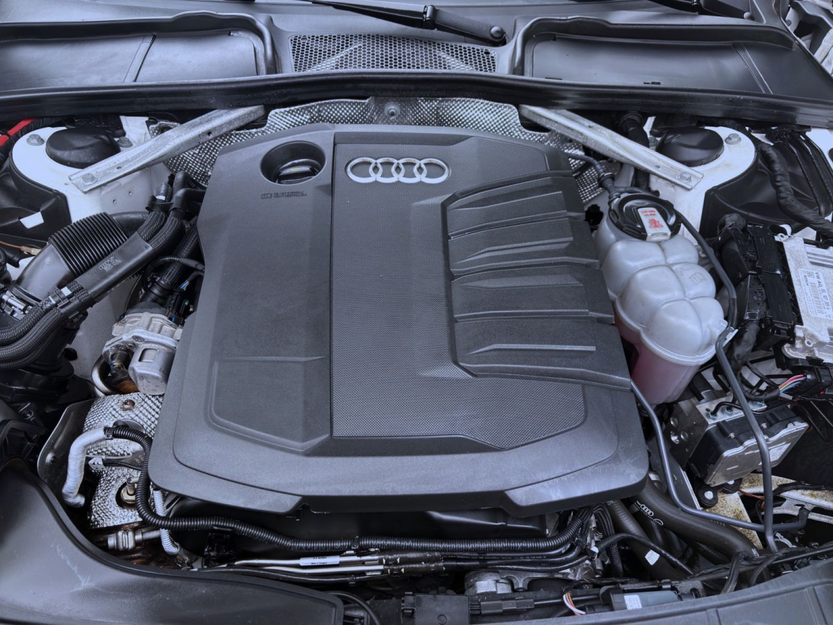 Thumb 18: Audi A4 Avant 40 TDI S LINE PANO NAVI KAMERA SITZHZG