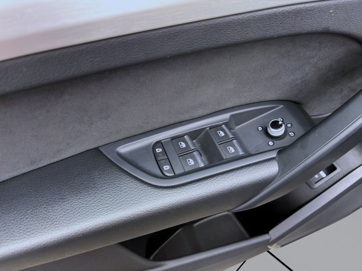 Thumb 10: Audi Q5 Sportback 40 TFSI Q S LINE PANO NAVI+ MATRIX PDC