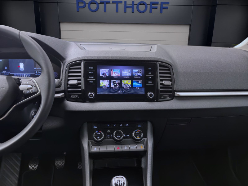 Bild 13: Škoda Karoq 1.5 TSI SELECTION PDC KLIMA LED LM17
