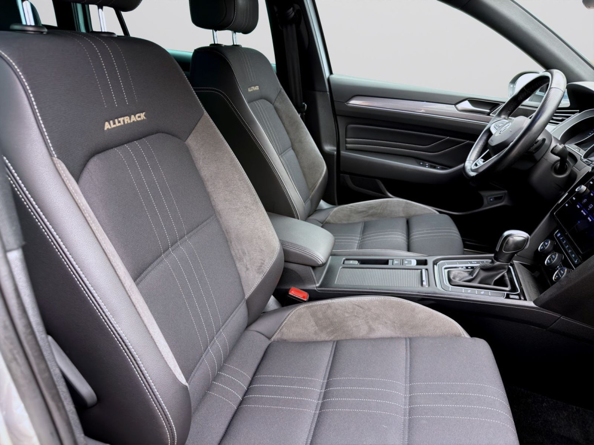 Thumb 16: Volkswagen Passat Variant 2.0 TDI DSG 4M ALLTRACK AHK NAVI KAMERA SITZHZG