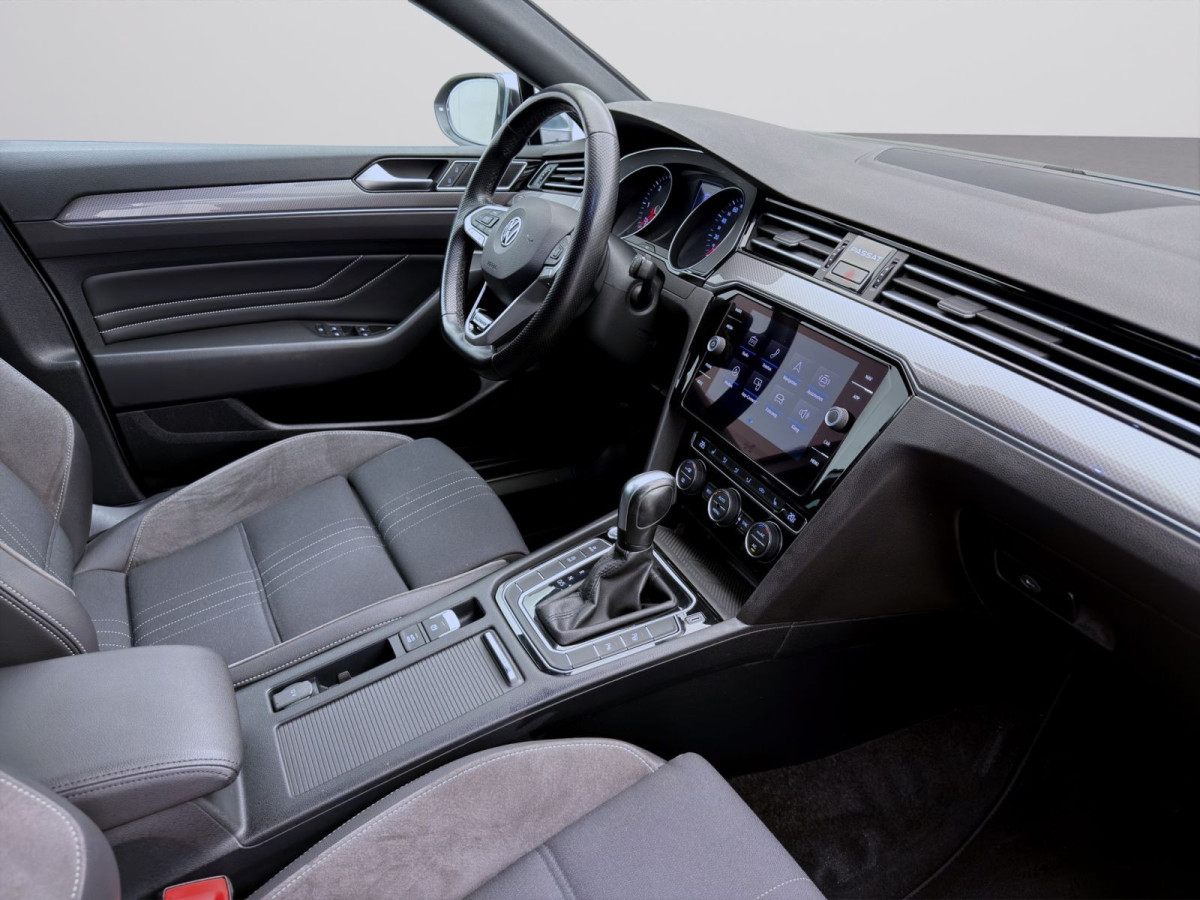 Thumb 17: Volkswagen Passat Variant 2.0 TDI DSG 4M ALLTRACK AHK NAVI KAMERA SITZHZG