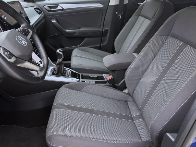 Bild 9: Volkswagen T-Roc 1.0 TSI LIFE STDHZG NAVI SITZHZG PDC