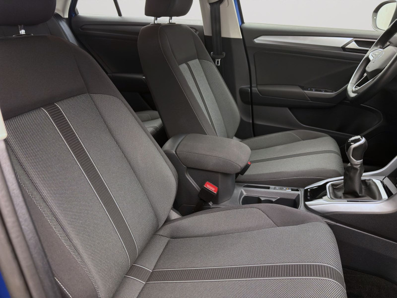 Bild 16: Volkswagen T-Roc 1.0 TSI LIFE STDHZG NAVI SITZHZG PDC