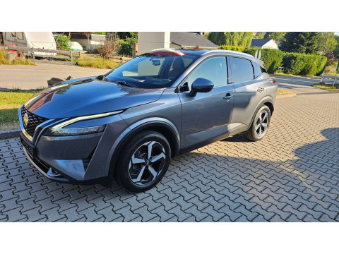Automodell: Qashqai in der Farbe grau