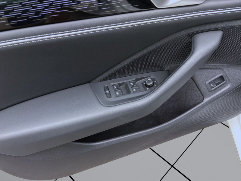 Bild 10: Volkswagen Passat Variant 2.0 TDI DSG ELEGANCE STDHZG AHK NAVI IQ.LIGHT