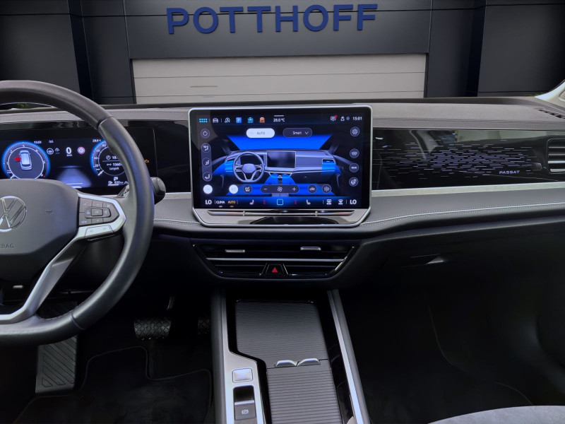 Bild 14: Volkswagen Passat Variant 2.0 TDI DSG ELEGANCE STDHZG AHK NAVI IQ.LIGHT