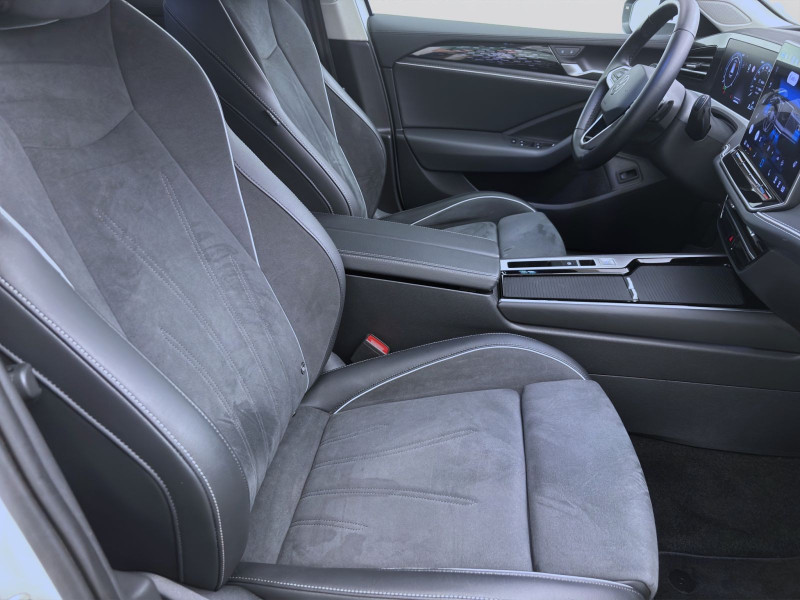 Bild 16: Volkswagen Passat Variant 2.0 TDI DSG ELEGANCE STDHZG AHK NAVI IQ.LIGHT