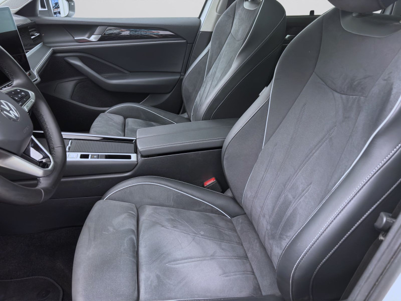 Bild 9: Volkswagen Passat Variant 2.0 TDI DSG ELEGANCE STDHZG PANO AHK NAVI