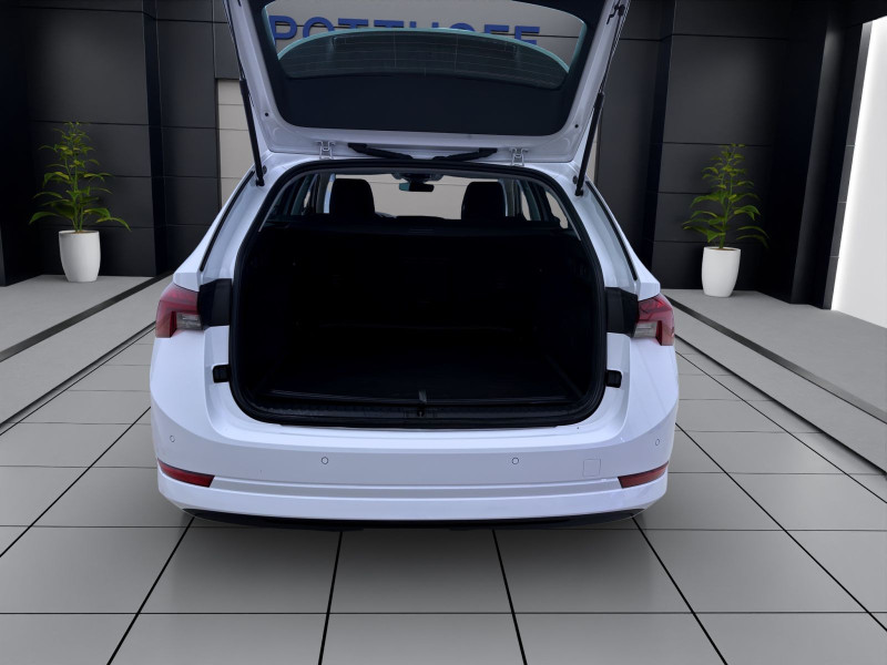 Bild 4: Škoda Octavia Combi 2.0 TDI DSG STYLE NAVI PDC SITZHZG HuD