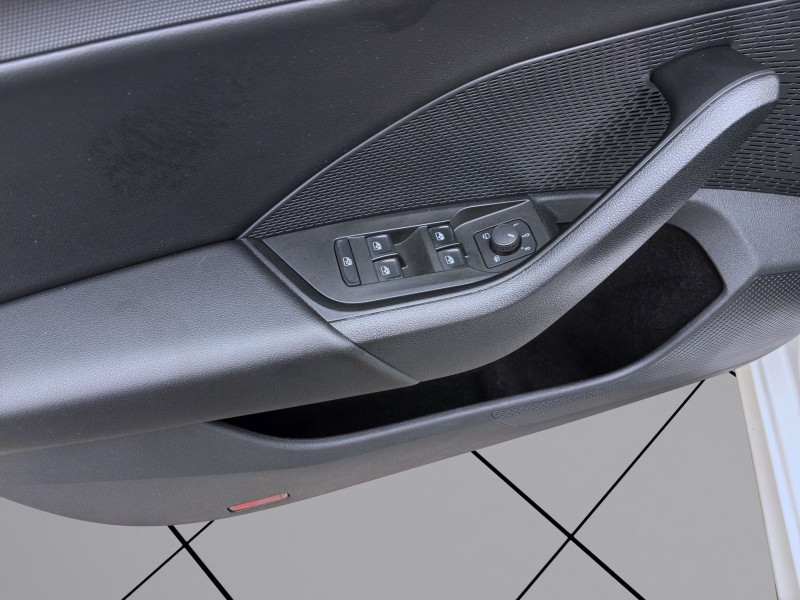 Bild 10: Škoda Octavia Combi 2.0 TDI DSG STYLE NAVI PDC SITZHZG HuD