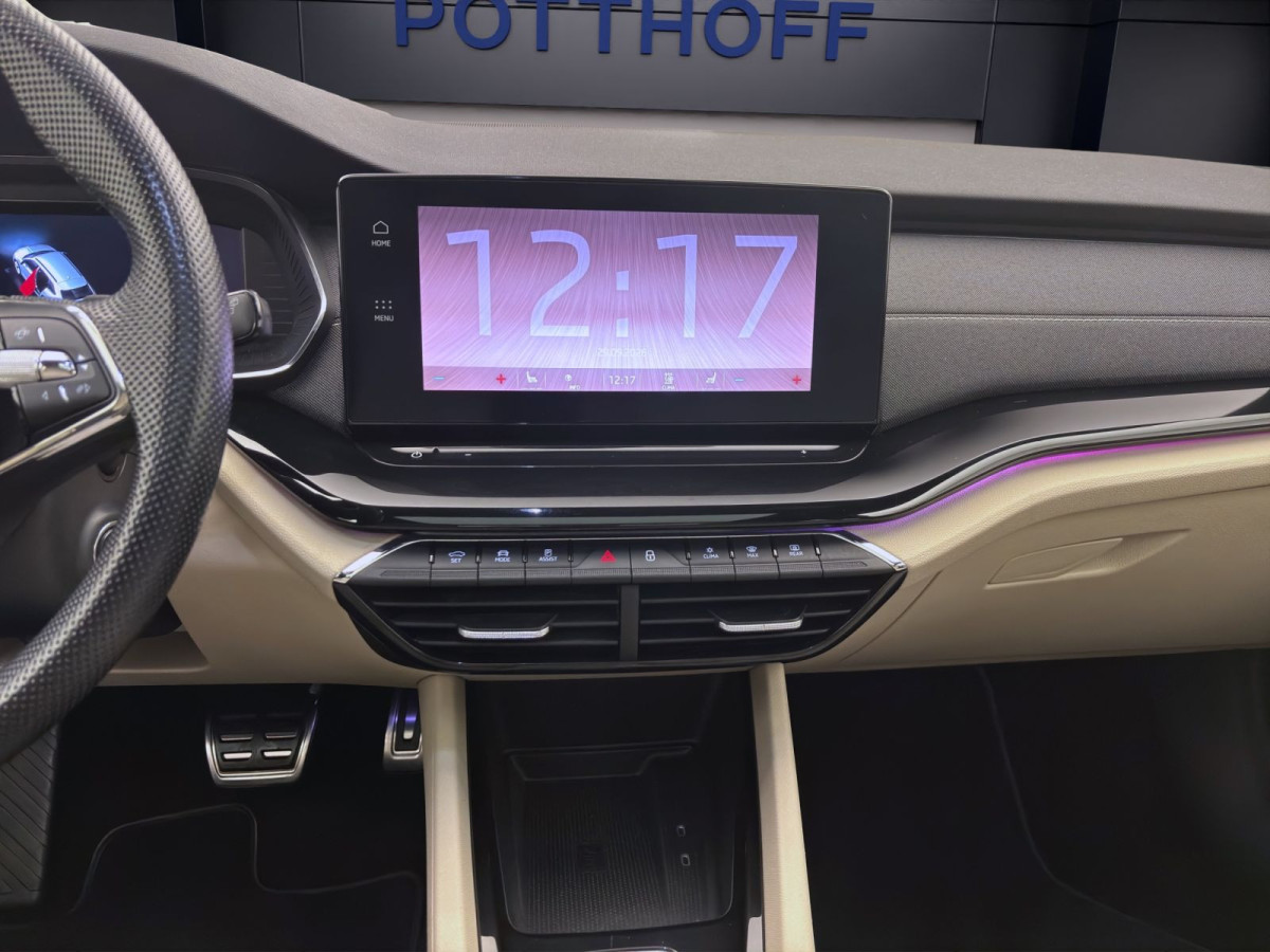 Thumb 14: Škoda Octavia Combi 1.4 TSI iV DSG STYLE STDHZG PANO NAVI