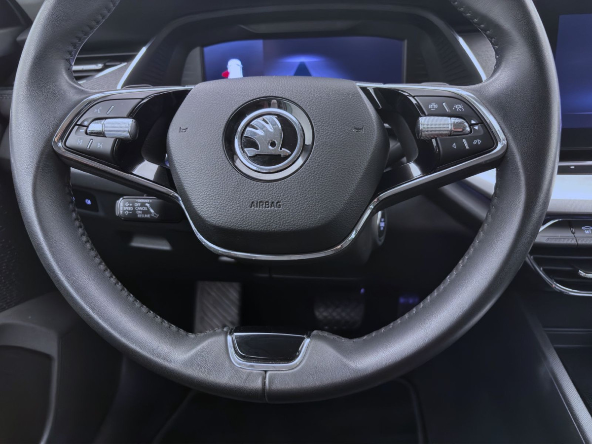 Thumb 12: Škoda Octavia Combi 2.0 TDI DSG STYLE AHK NAVI KAMERA HuD