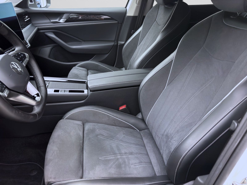 Bild 9: Volkswagen Passat Variant 2.0 TDI DSG ELEGANCE NAVI KAMERA SITZHZG IQ.LIGHT
