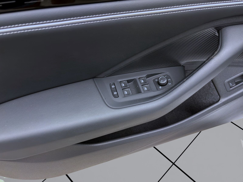 Bild 10: Volkswagen Passat Variant 2.0 TDI DSG ELEGANCE NAVI KAMERA SITZHZG IQ.LIGHT