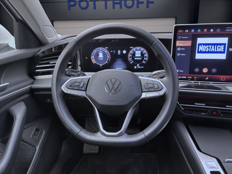 Bild 11: Volkswagen Passat Variant 2.0 TDI DSG ELEGANCE NAVI KAMERA SITZHZG IQ.LIGHT