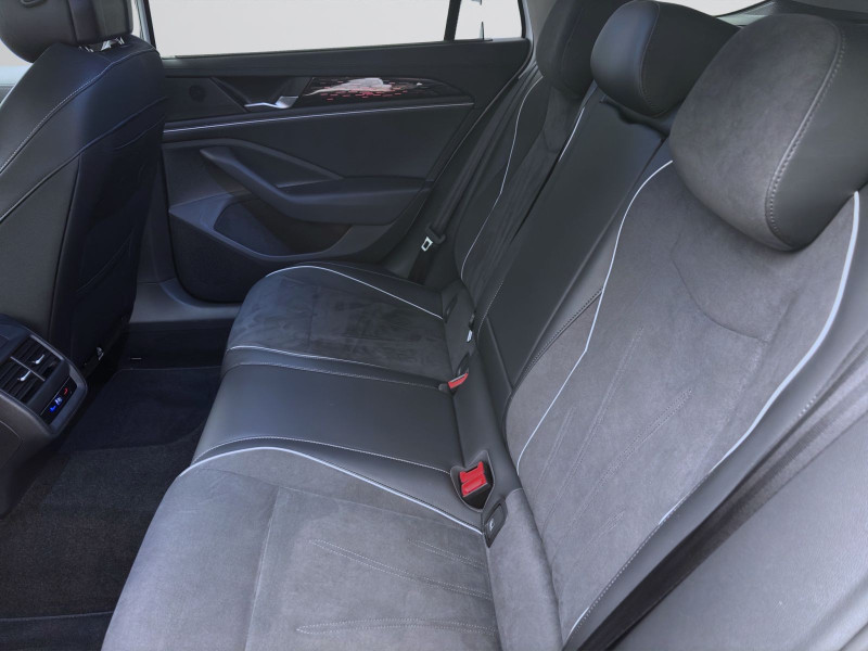 Bild 15: Volkswagen Passat Variant 2.0 TDI DSG ELEGANCE NAVI KAMERA SITZHZG IQ.LIGHT