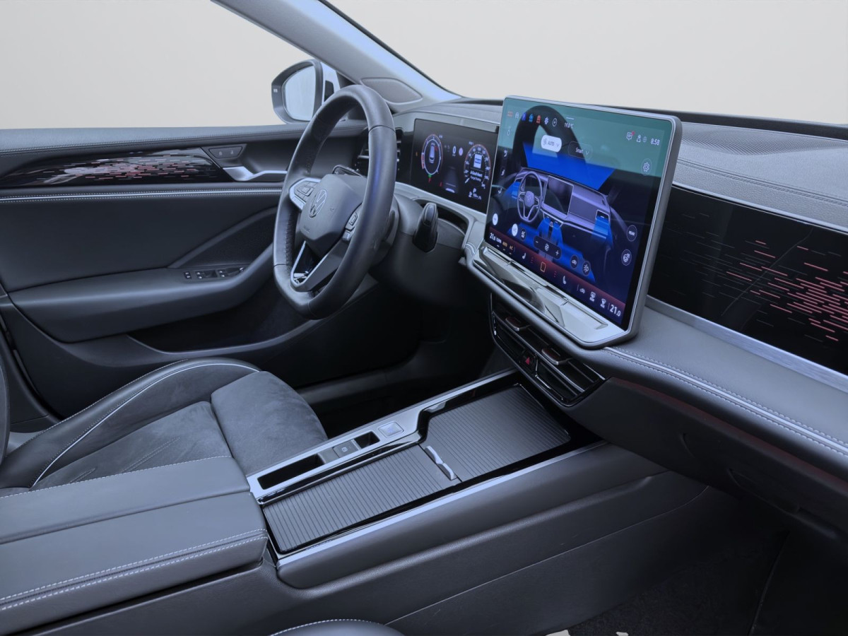 Thumb 17: Volkswagen Passat Variant 2.0 TDI DSG ELEGANCE NAVI KAMERA SITZHZG IQ.LIGHT