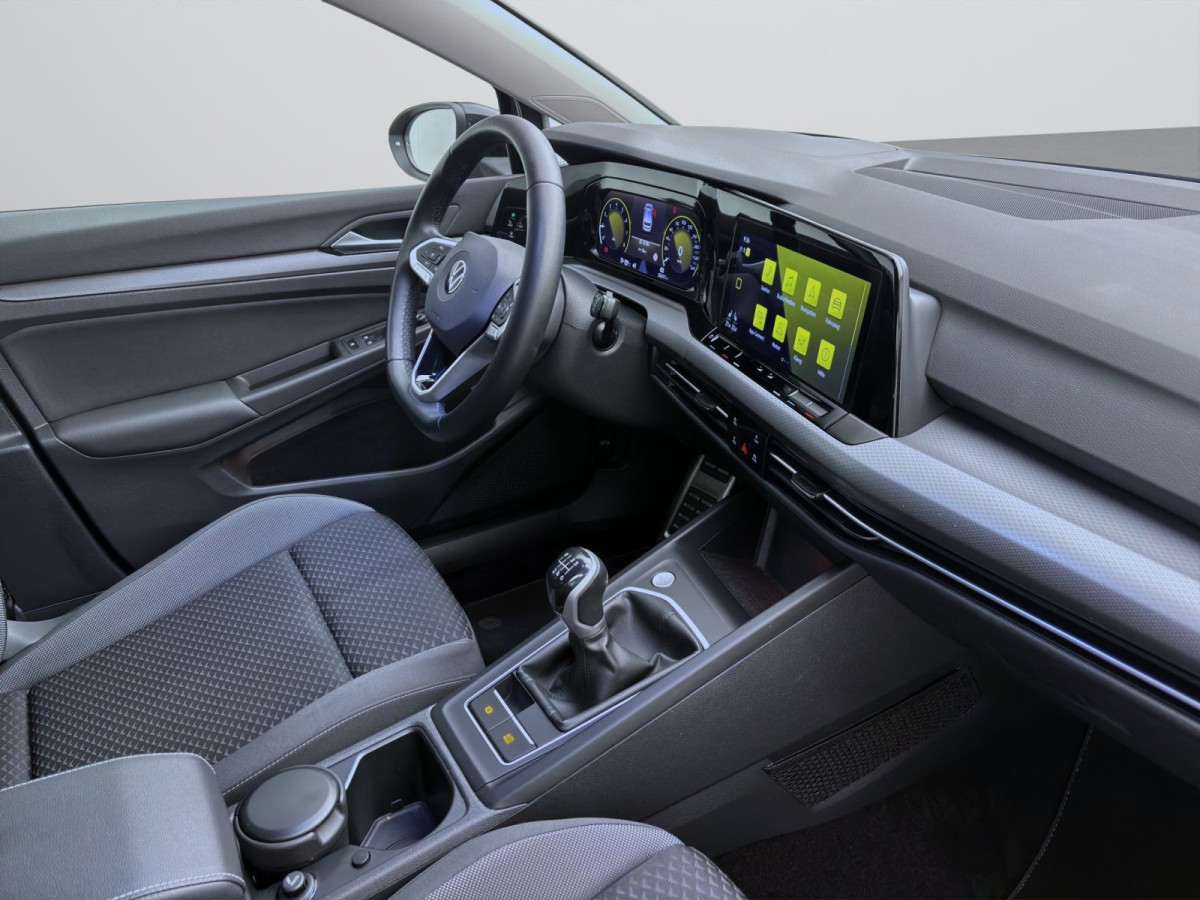 Thumb 17: Volkswagen Golf 1.5 TSI ACTIVE STDHZG NAVI HuD KAMERA