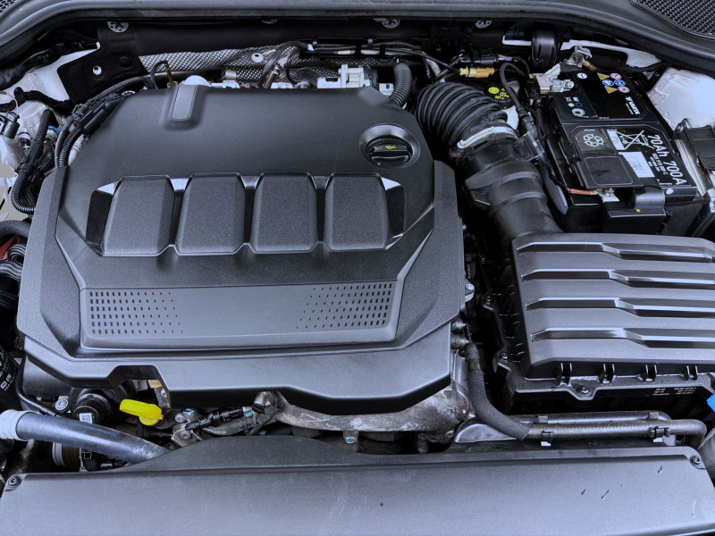 Bild 18: Škoda Octavia Combi 2.0 TDI DSG STYLE AHK NAVI PDC SITZHZG