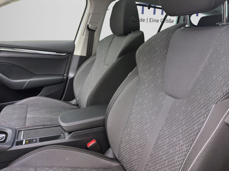 Bild 9: Škoda Octavia Combi 2.0 TDI DSG STYLE PANO AHK NAVI PDC