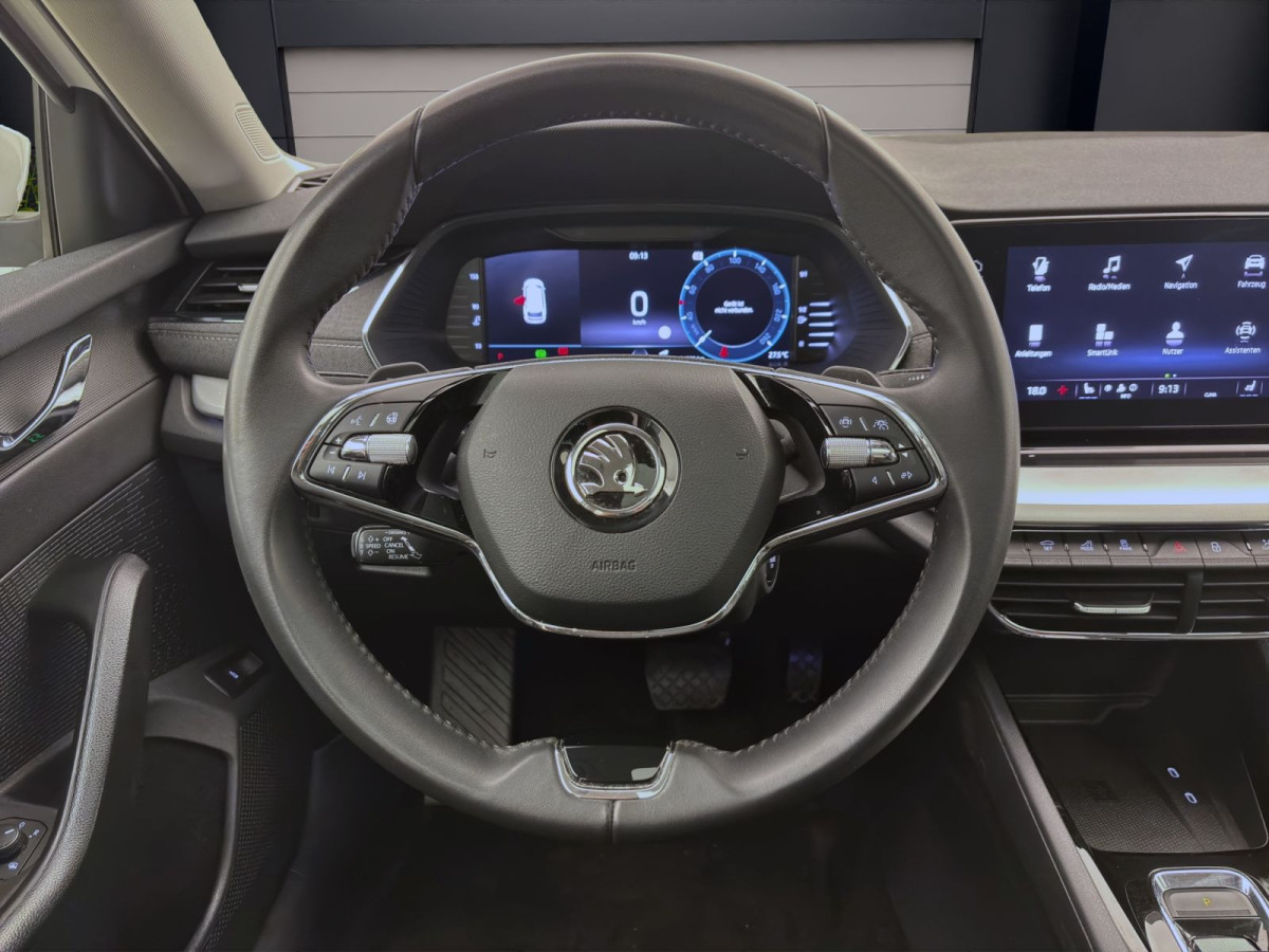 Thumb 11: Škoda Octavia Combi 2.0 TDI DSG STYLE PANO AHK NAVI PDC