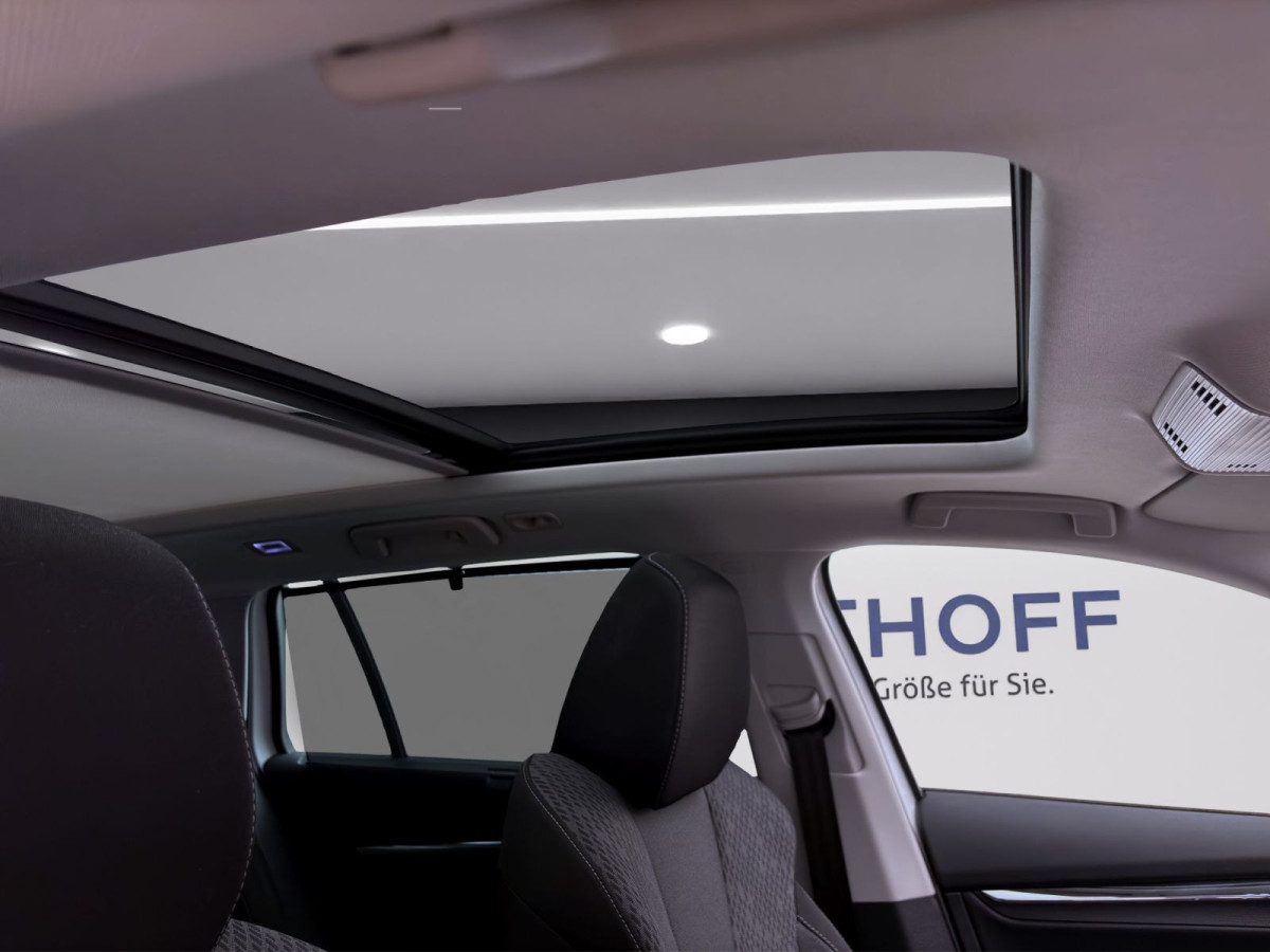 Thumb 17: Škoda Octavia Combi 2.0 TDI DSG STYLE PANO AHK NAVI PDC