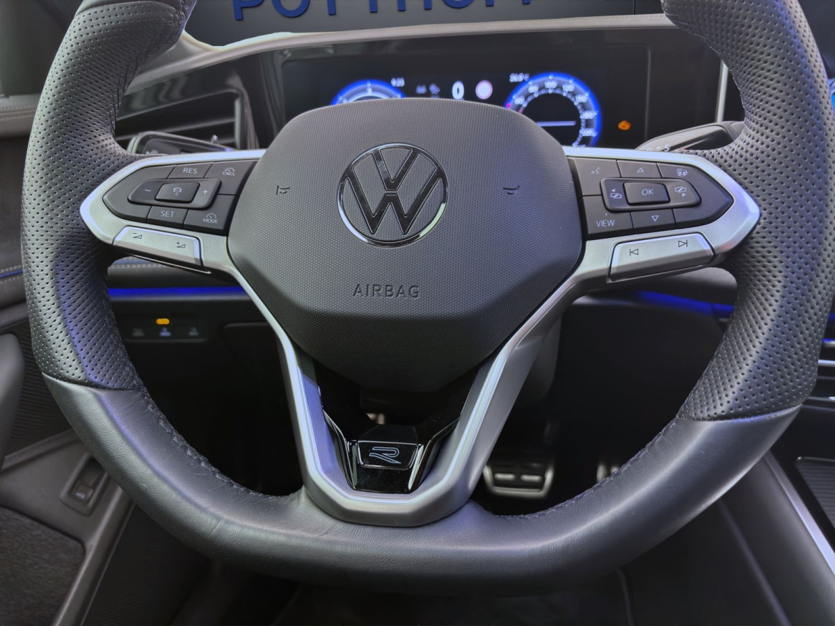 Thumb 12: Volkswagen Passat Variant 2.0 TDI DSG 4M R-LINE STDHZG PANO AHK NAVI