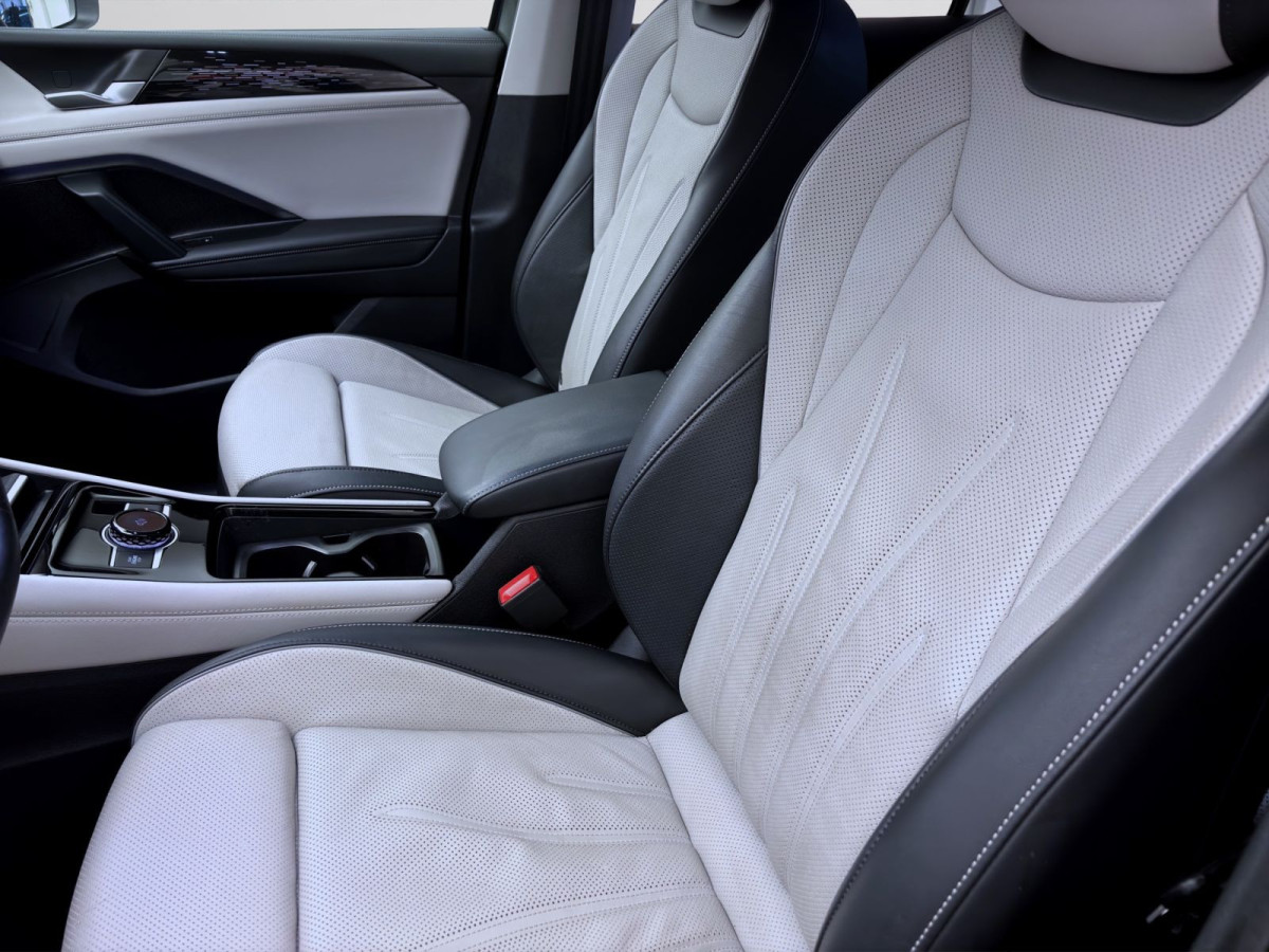 Thumb 9: Volkswagen Tiguan 2.0 TDI DSG 4M ELEGANCE AHK KAMERA NAVI PDC