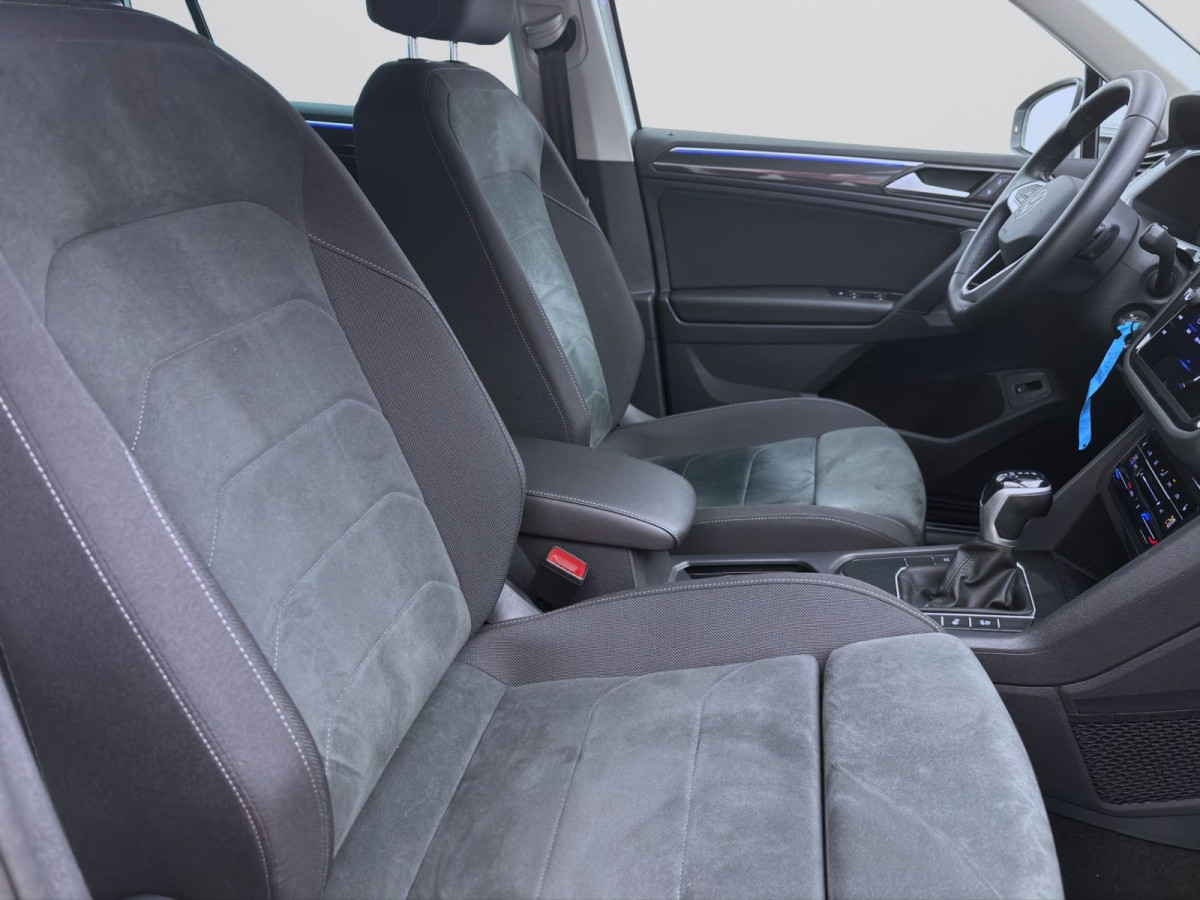 Thumb 16: Volkswagen Tiguan 2.0 TDI DSG ELEGANCE STDHZG NAVI KAMERA MATRIX