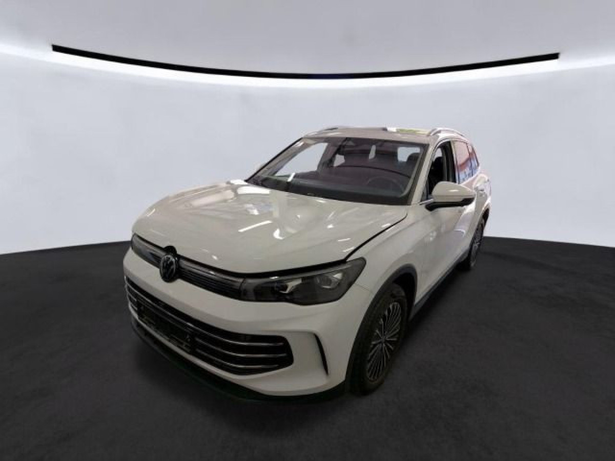 Thumb 1: Volkswagen Tiguan 2.0 TDI DSG 4M ELEGANCE STDHZG PANO AHK NAVI