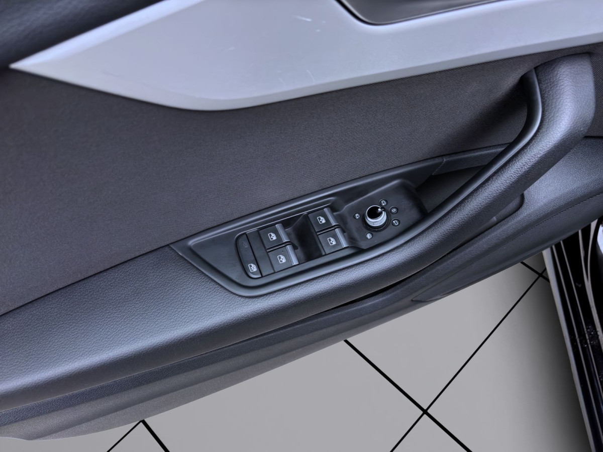 Thumb 10: Audi A4 Avant 35 TDI ADVANCED AHK NAVI KAMERA SITZHZG