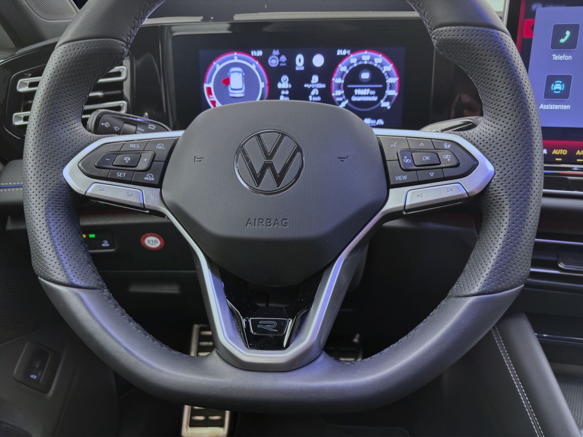 Thumb 12: Volkswagen Tiguan 2.0 TDI DSG 4M R-LINE MATRIX NAVI HuD AHK
