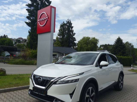 Automodell: Qashqai in der Farbe weiß