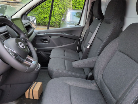 Ansicht 15 - Neuwagen Fahrzeug, Modell Primastar der Marke Nissan von Verkäufer C. Thomsen GmbH