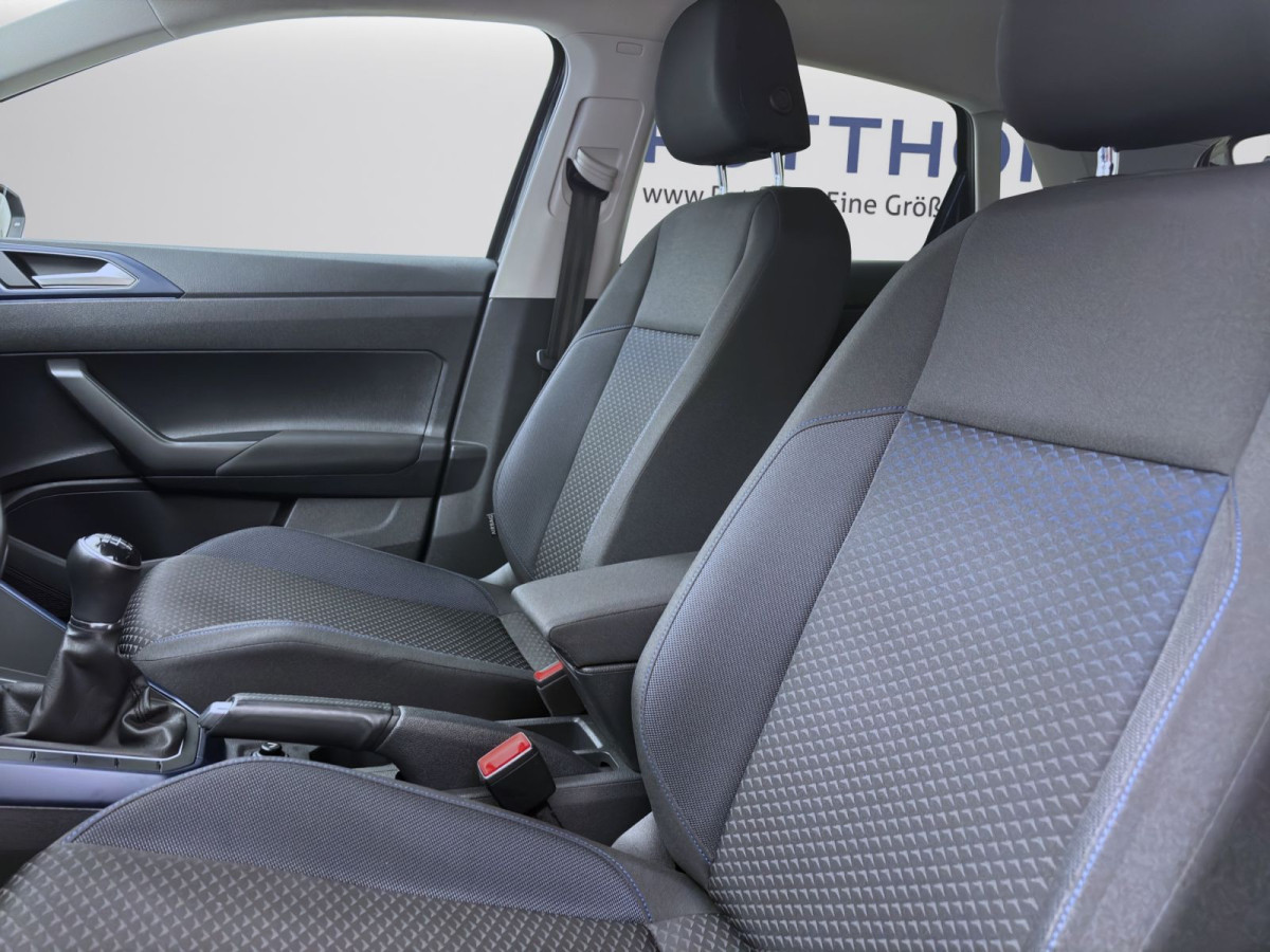 Thumb 9: Volkswagen Polo 1.0 TSI UNITED NAVI SITZHZG KLIMA DAB+
