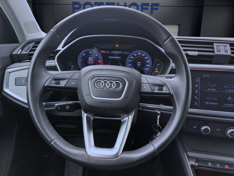 Bild 11: Audi Q3 35 TDI NAVI SITZHZG VIRTUAL PDC