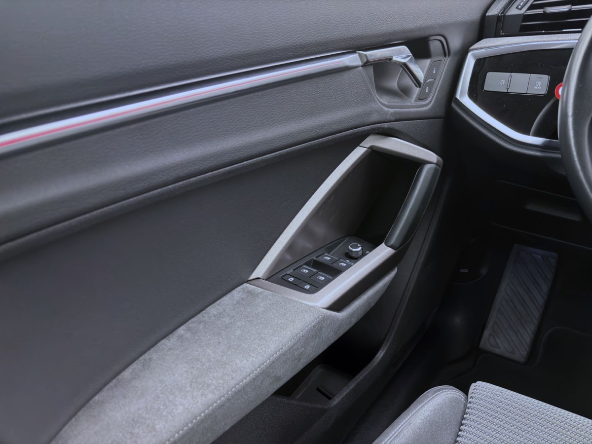 Thumb 10: Audi Q3 35 TDI NAVI SITZHZG VIRTUAL PDC