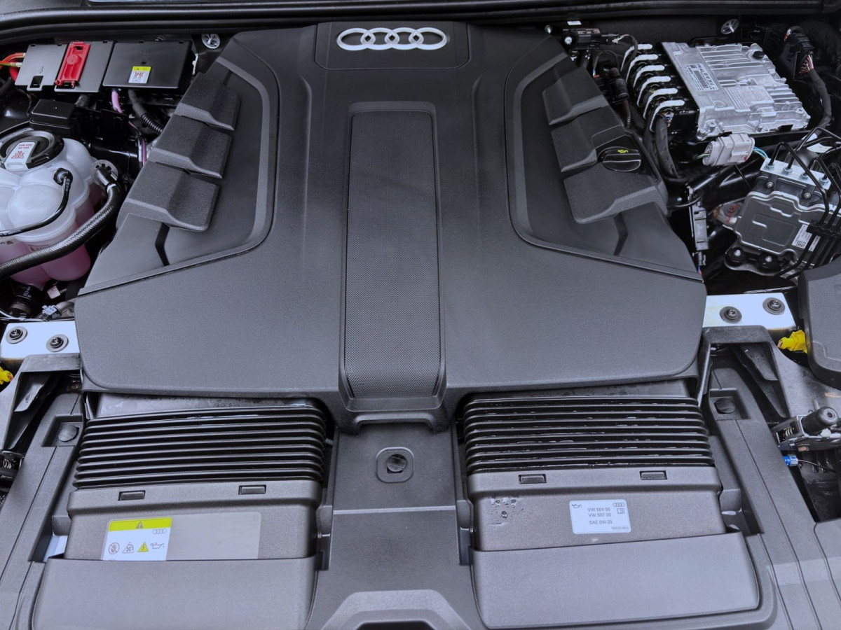 Thumb 18: Audi Q8 50 TDI Q S LINE PANO NAVI+ HD-MATRIX B&O