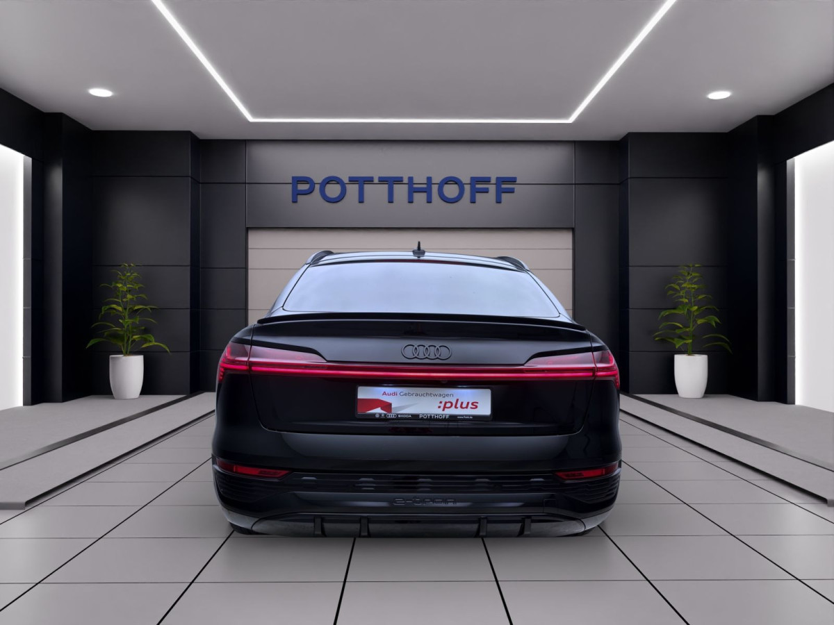 Thumb 3: Audi Q8 Sportback 55 e-tron Q S LINE PANO NAVI+ B&O LM22 HuD