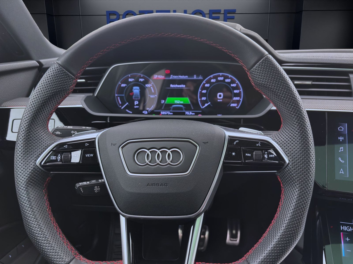 Thumb 12: Audi Q8 Sportback 55 e-tron Q S LINE PANO NAVI+ B&O LM22 HuD