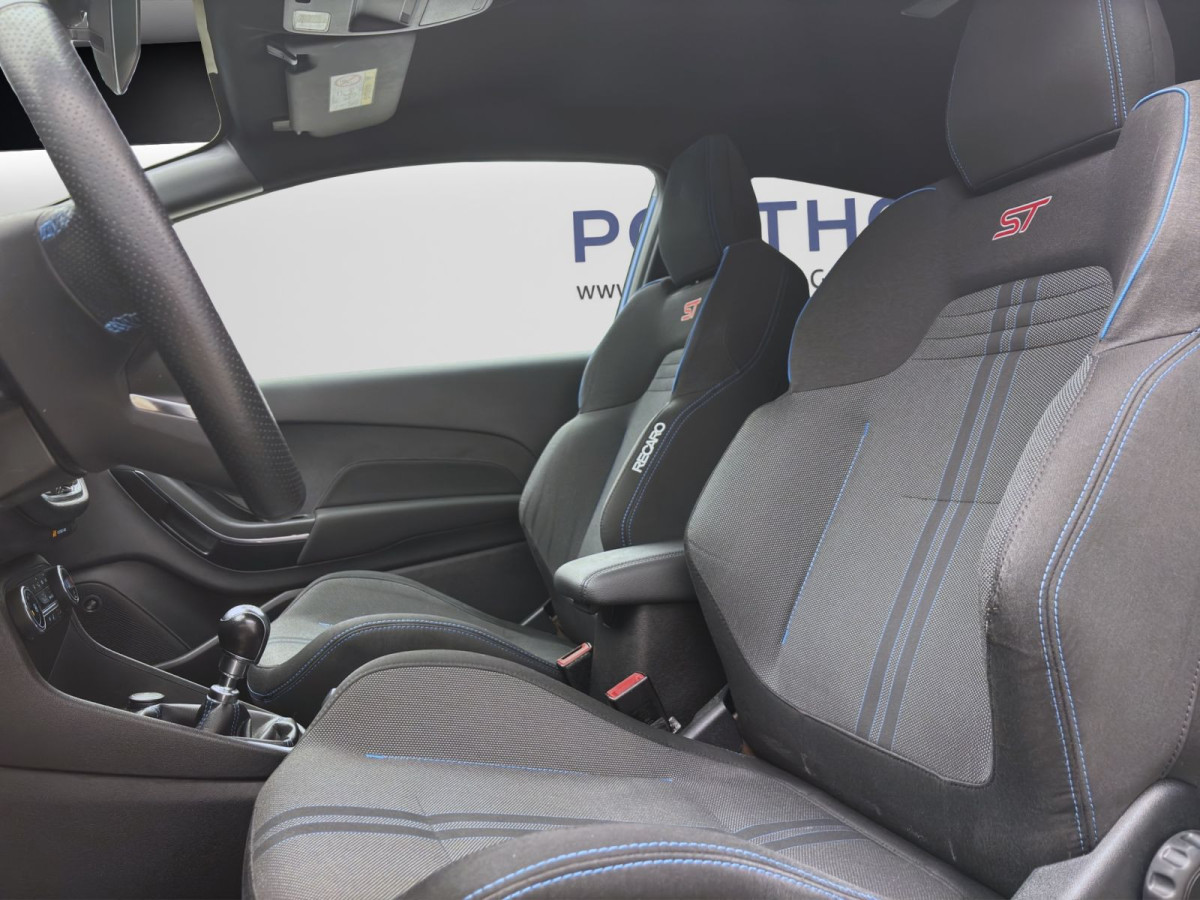 Thumb 9: Ford Fiesta 1.5 EcoBoost ST NAVI PDC SITZHZG B&O
