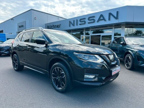 Automodell: X-Trail in der Farbe schwarz