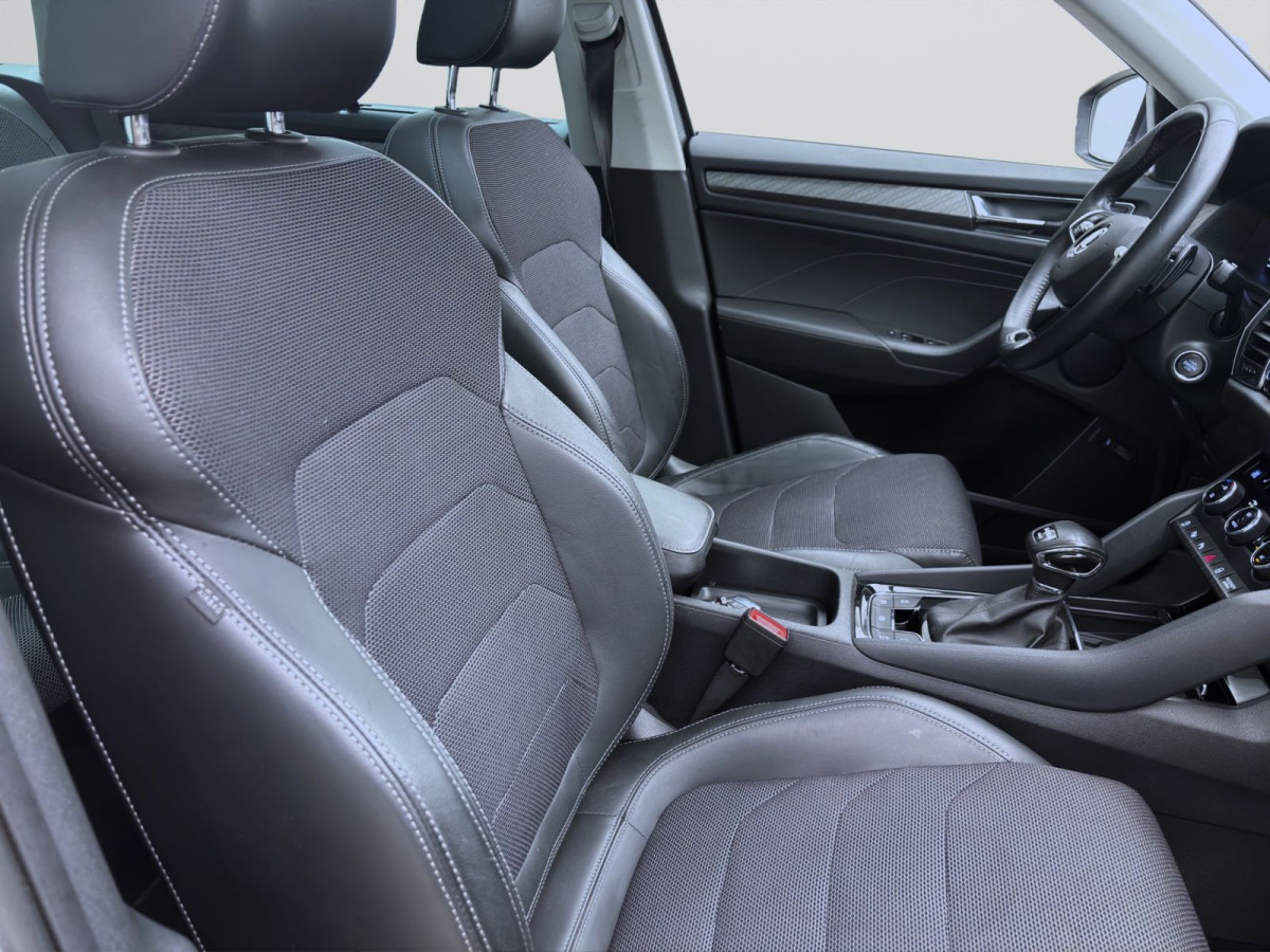 Thumb 15: Škoda Kodiaq 2.0 TDI DSG 4x4 STYLE STDHZG PANO AHK NAVI