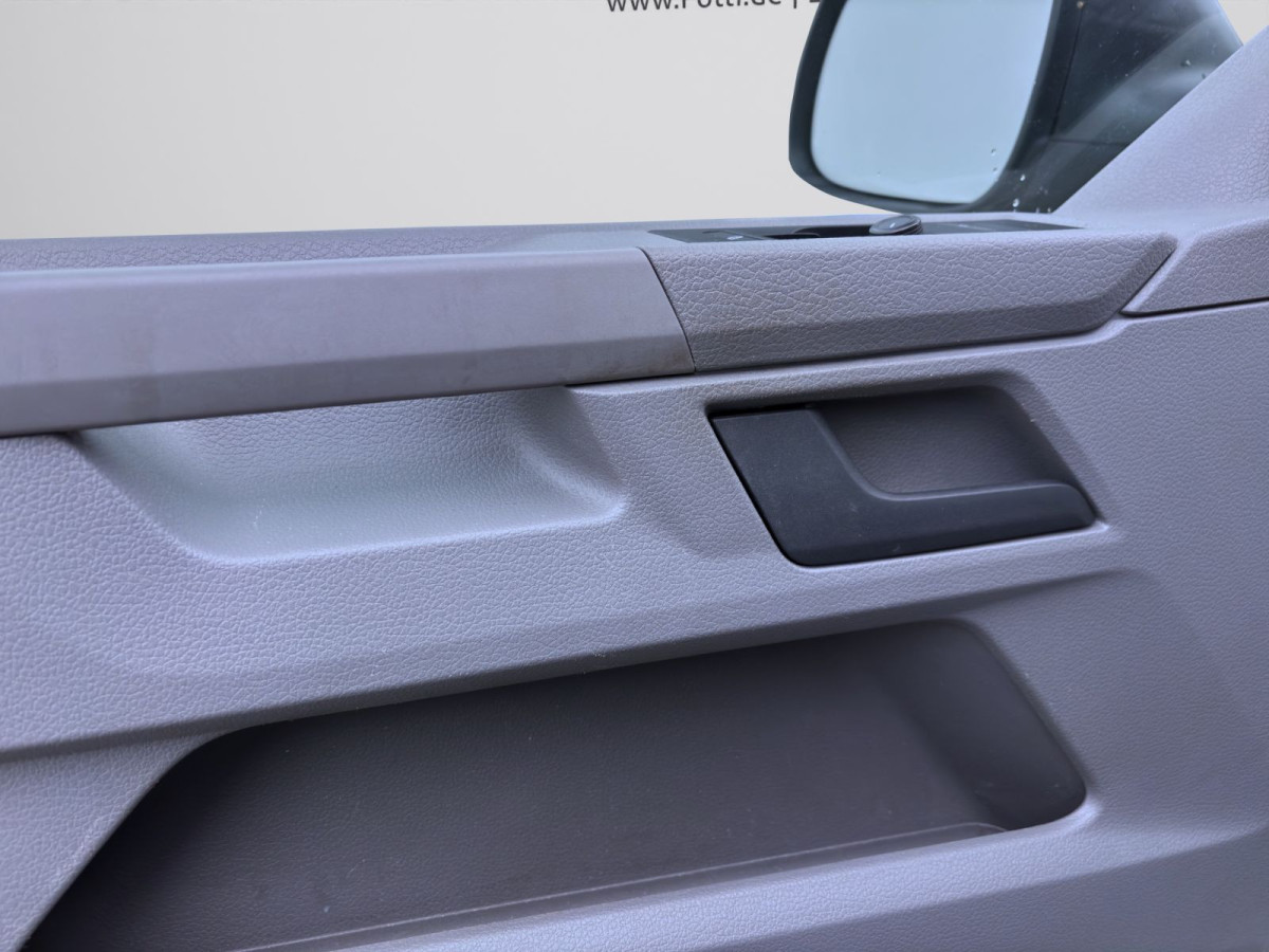 Thumb 9: Volkswagen T6.1 Transporter Kasten 2.0 TDI 4M PLUS STDHZG AHK KAMERA NAVI