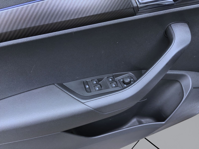 Bild 10: Škoda Karoq 2.0 TSI DSG 4x4 SPORTLINE MATRIX PDC SITZHZG